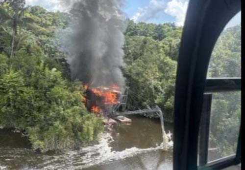 Operação no Amazonas resulta na destruição de várias máquinas ilegais usadas por garimpeiros