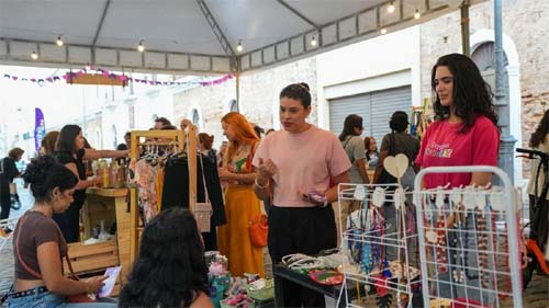 Celebrando Cultura e Empreendedorismo Feminino na Feirinha do Quintal em Jaraguá neste Domingo