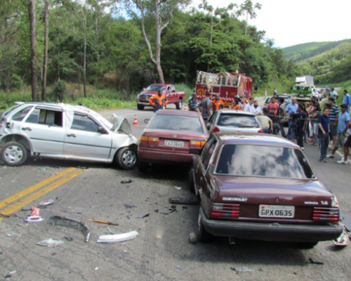 Acidente na BR-316 deixa uma pessoa morta em Atalaia