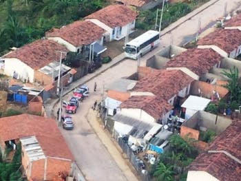 Suspeito de crimes entra em confronto com policiais e morre no HGE