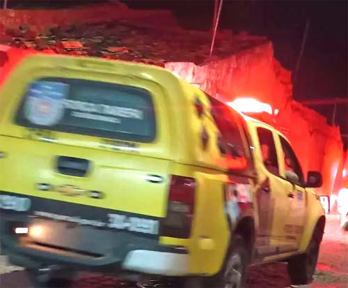 Dupla suspeita de homicídio é presa com drogas em Coqueiro Seco