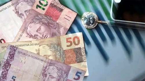 Brasileiros ainda não sacaram R$ 7,79 bi de valores a receber