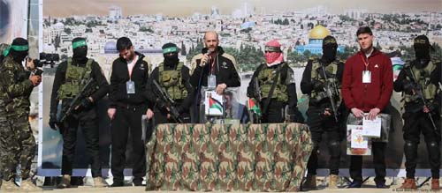 Hamas liberta reféns e alivia temores sobre cessar-fogo