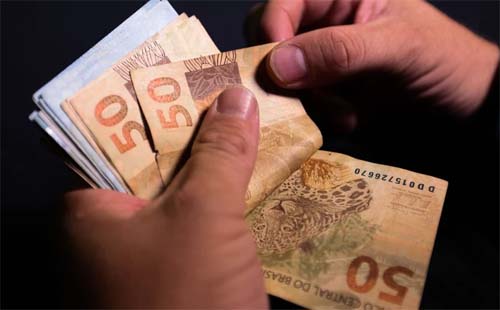 Caixa inicia pagamento do abono salarial 2025 na próxima segunda-feira (17)