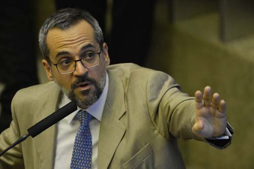 MEC propõe aumentar para 15% contribuição da União ao Fundeb