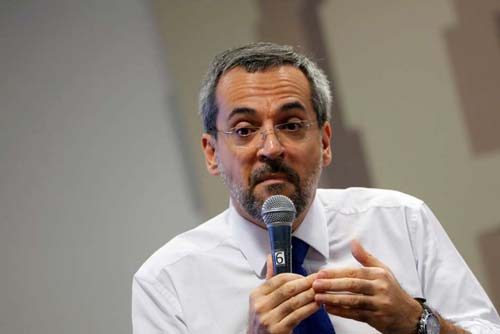 Entenda como deverá ser o Enem digital anunciado pelo MEC