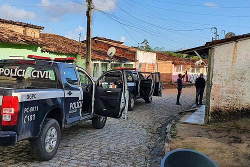 Operação de combate ao tráfico de drogas e homicídios é deflagrada em Cajueiro