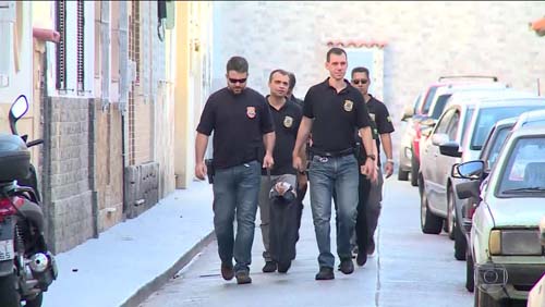 PF cumpre mandado na casa de suspeito de incitar a morte de Bolsonaro