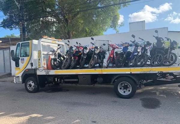 Operação no Benedito Bentes apreende 11 motocicletas