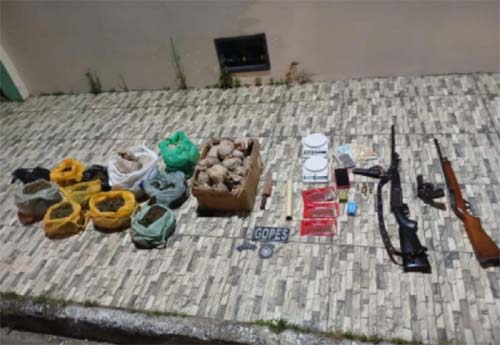 Operação da Polícia Militar resulta na apreensão de armas e drogas em Olho D'Água Grande