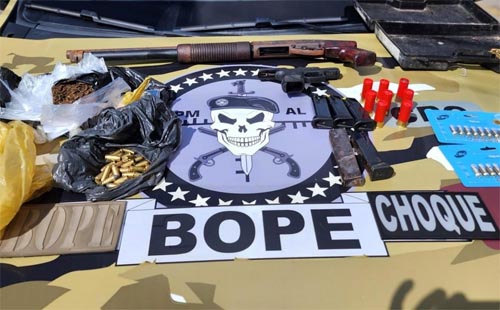 Bope prende chefe do tráfico no Bom Parto e apreende armas e drogas