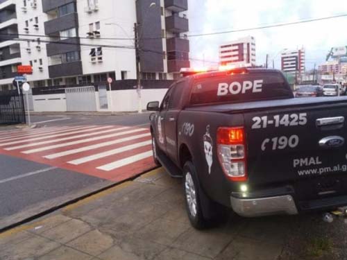 Hóspede de hotel na Jatiúca é presa em operação da Polícia Federal