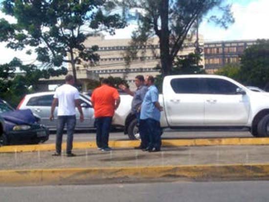 Prefeito de Joaquim Gomes se envolve em acidente de trânsito em Maceió