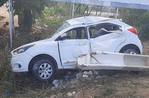 Motorista perde o controle do veículo e bate em poste na rodovia AL-220