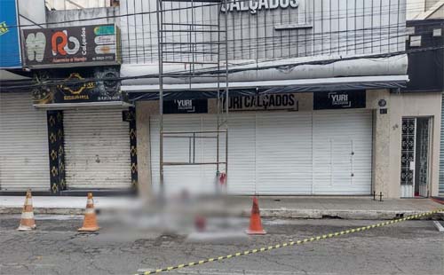 Carbonizado: homem morre após ser vítima de choque elétrico e outro fica gavemente ferido