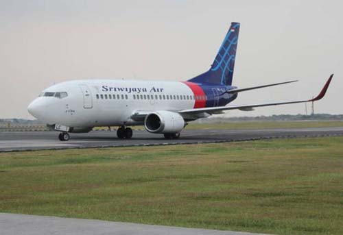 Indonésia diz ter achado 'destroços suspeitos' de avião
