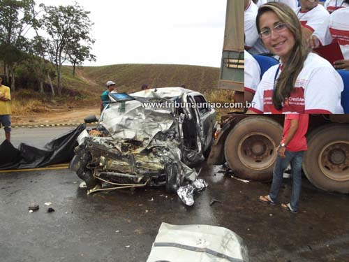 Em um espaço de 14 minutos, dois acidentes matam bancária e ten. reformado da PM na BR-104