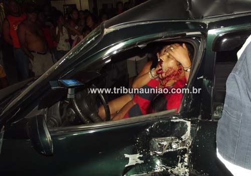 Colisão entre carro e motocicleta na BR-104 em União mata 'Ivan de Ibateguara' que conduzia um corsa que causou o acidente 