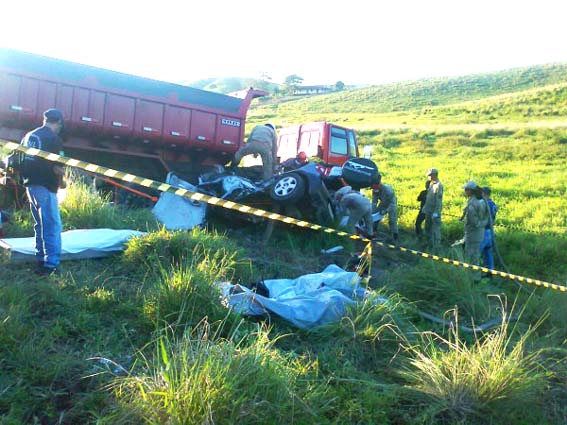 Acidente deixa quatro vítimas fatais na AL-210, na zona rural de Viçosa