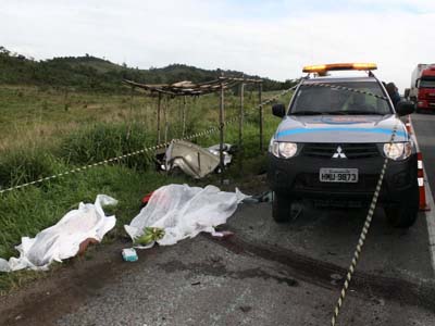 Grave acidente na AL-220 deixa o saldo de dois mortos e vários feridos 
