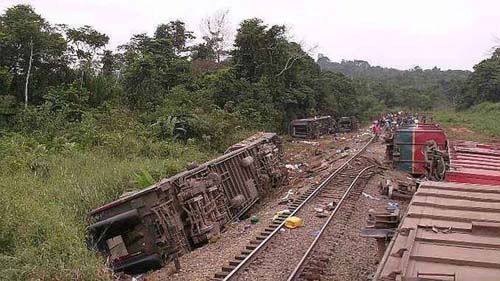 Descarrilamento de trem deixa 50 mortos na RD Congo