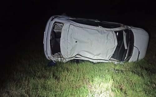 Carro capota e deixa um morto e outro ferido na AL-115, em Girau do Ponciano