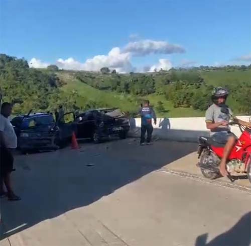 Grave acidente na BR-101 deixa uma pessoa morta em Junqueiro