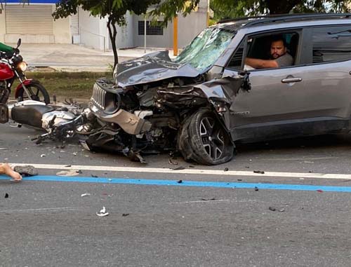 Condutor que atingiu motocicletas é autuado pelos crimes de homicídio culposo e lesão corporal culposa