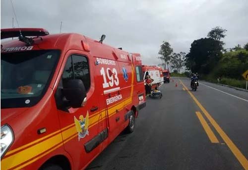 Moto colide com cavalo e duas pessoas ficam feridas em União dos Palmares