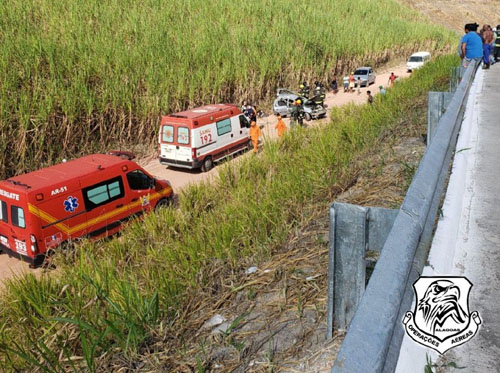 Samu resgata duas vítimas de capotamento em Messias