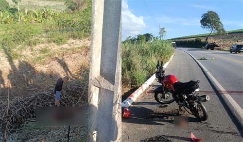 Homem Morre em Acidente Entre Carro e Moto na BR-104, em Messias