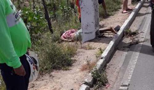 Motociclista colide com poste e morre na hora em Arapiraca