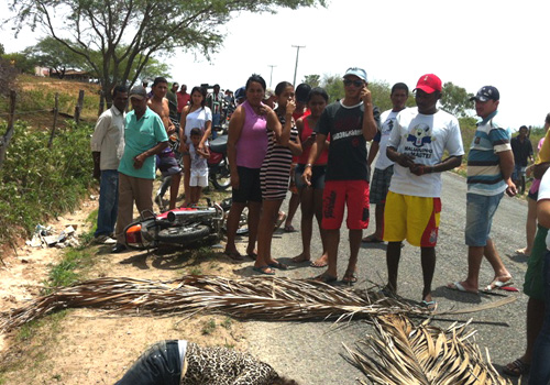 Acidente entre motos causa a morte de uma mulher em Olivença