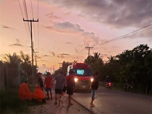 Mulher de 49 anos morre em Penedo após colisão de moto com bicicleta