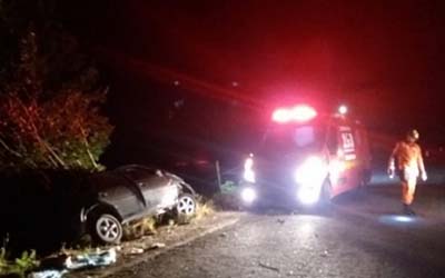 Acidente deixa pai e filho gravemente feridos