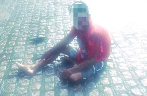 Pneu de carreta estoura e atinge borracheiro