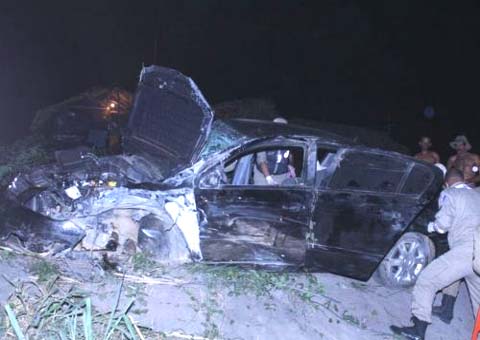 Professor da Ufal capota carro em acidente e fica com traumatismo craniano