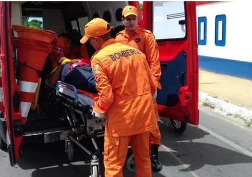 Acidente entre carro e motocicleta deixa um ferido em União dos Palmares