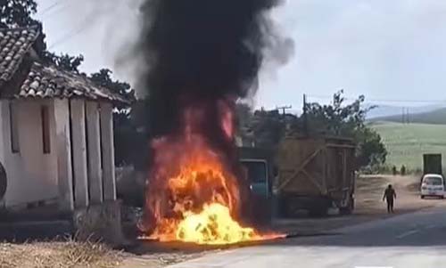 Colisão fatal entre motocicleta e caminhonete na zona rural de Alagoas