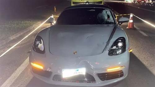 Nova colisão com Porsche mata motociclista no RJ; dono do carro está foragido