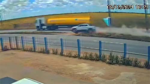 Mulher morre após ficar presa às ferragens em capotamento na AL-220; vídeo