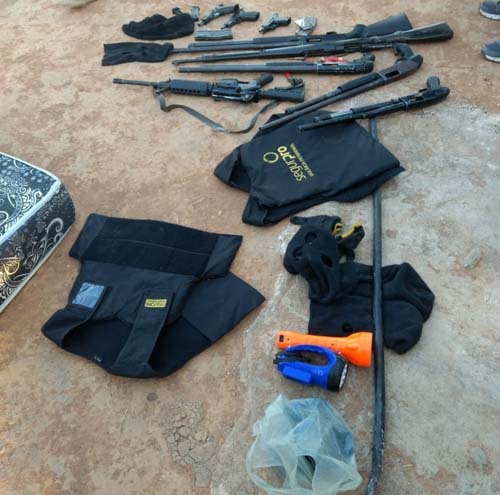 Mortos pela polícia são acusados de roubar bancos e até shopping; veja identificação