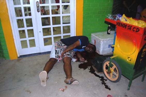 Jovem é assassinado no dia do seu aniversário na praia do Francês
