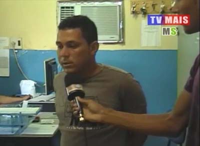 Jovem tenta fugir da polícia e acaba preso com cocaína em Delmiro Gouveia