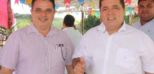 Prefeitos de Joaquim Gomes e União dos Palmares participam de evento na serrana