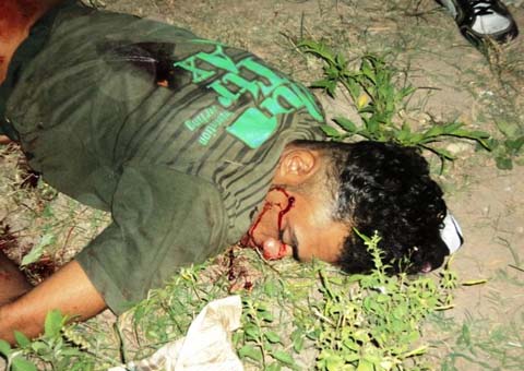 Jovem de 22 anos é assassinado com vários tiros na parte alta de Penedo 