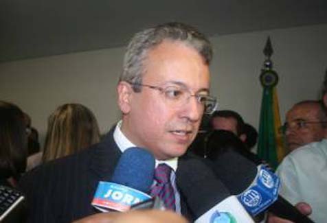 Aulas nas escolas estaduais serão retomadas nesta segunda feira (13)