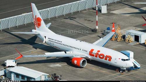 Buscas podem ter achado fuselagem do avião que caiu na Indonésia com 189 pessoas a bordo