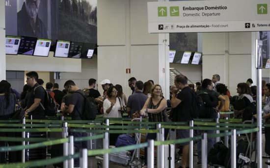 Aéreas dizem que mudança no horário vai prejudicar passageiro