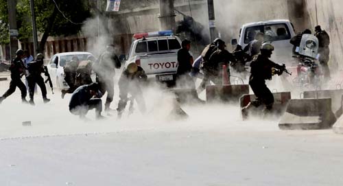 Afeganistão: explosões são ouvidas perto da embaixada dos EUA no aniversário do 11 de setembro